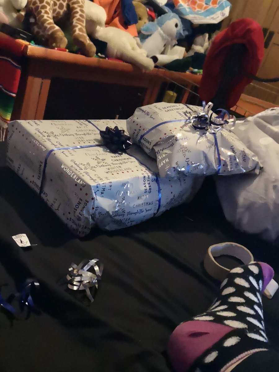 DigiDataGirl's tweet image. boom. Last two gifts done and ready for Christmas
