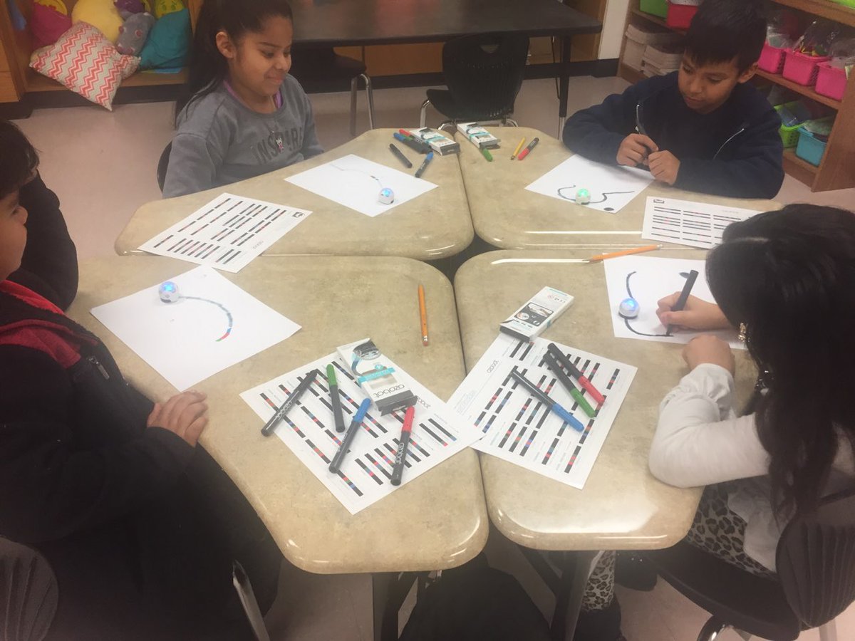 Ms. Salazar's 3rd grade students coding with Ozobot @WalnutCreekECP #aisdcics