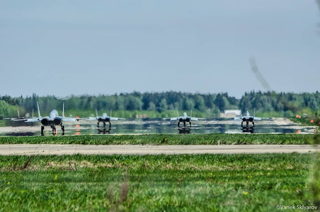 DuzPBXKXgAAUwsS.jpg:large