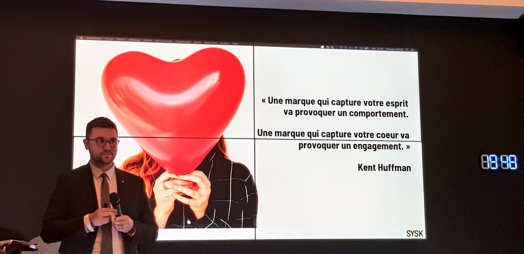 weaveconseil's tweet photo. "Du comportement à l'engagement, les marques peuvent également toucher le coeur des clients" @MathieuFlex #Convergences #OnepointXweave #experienxe https://t.co/tLODeWpWOw
