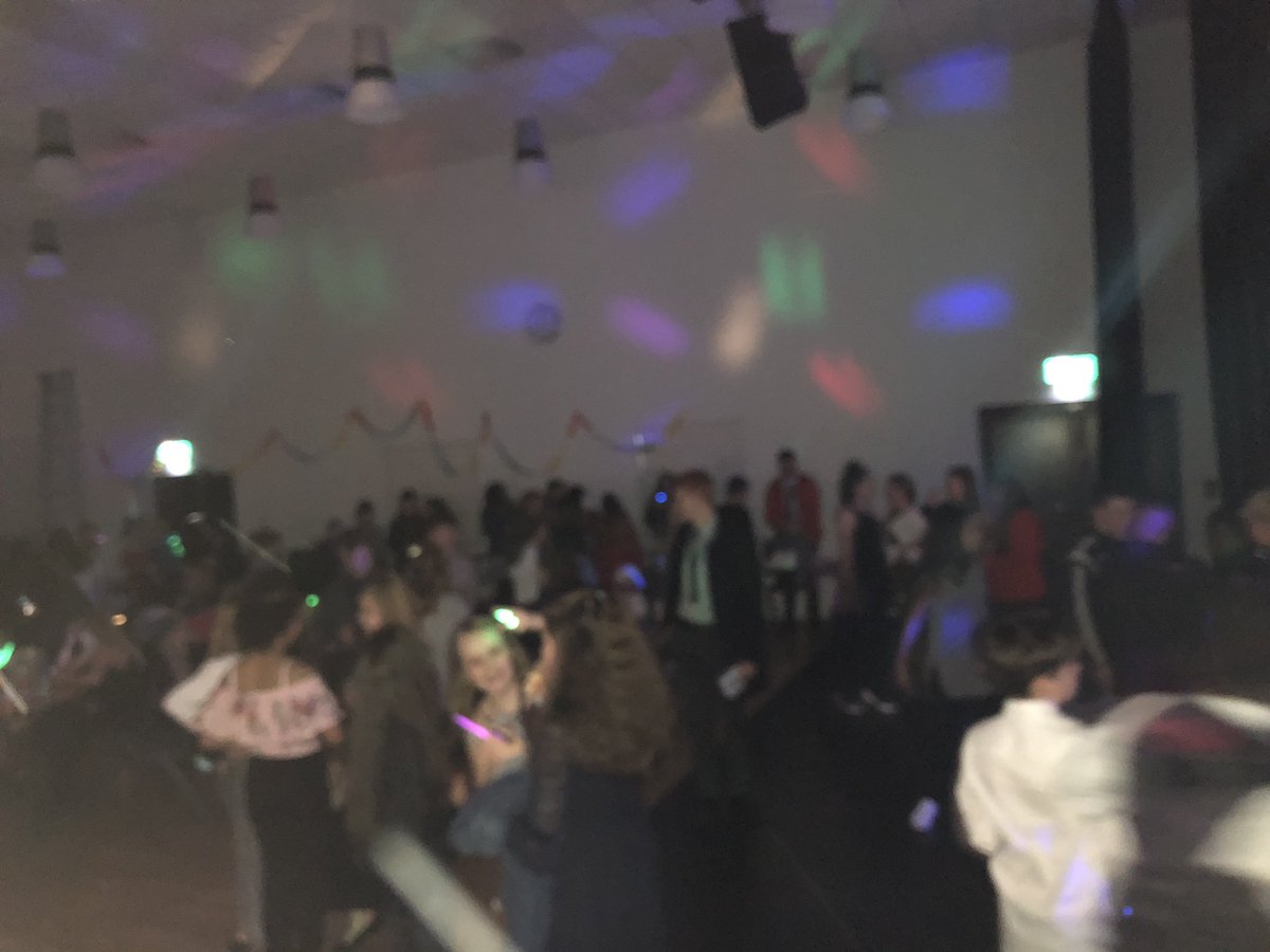 misscloughMEA's tweet photo. Tonight was so much fun! Such a brilliant way to see the festive season in at @MEAcad! Huge shoutout to @meaKS4 for organising such a brilliant event for Team Y7 🎄🎉 https://t.co/mwArni3T8y