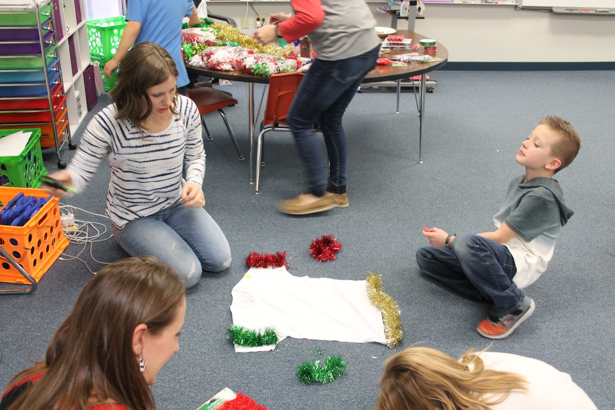 techytamara's tweet image. Tinsel, bows, and decorations galore! I can&apos;t wait to see these Ugly Christmas T-Shirt designs! @InmanSchools #MaximizingResources #MerryChristmas2018