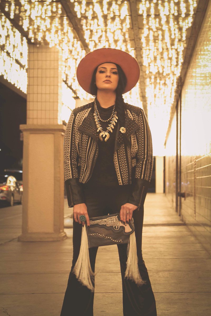 Andrea Thorp tweet media