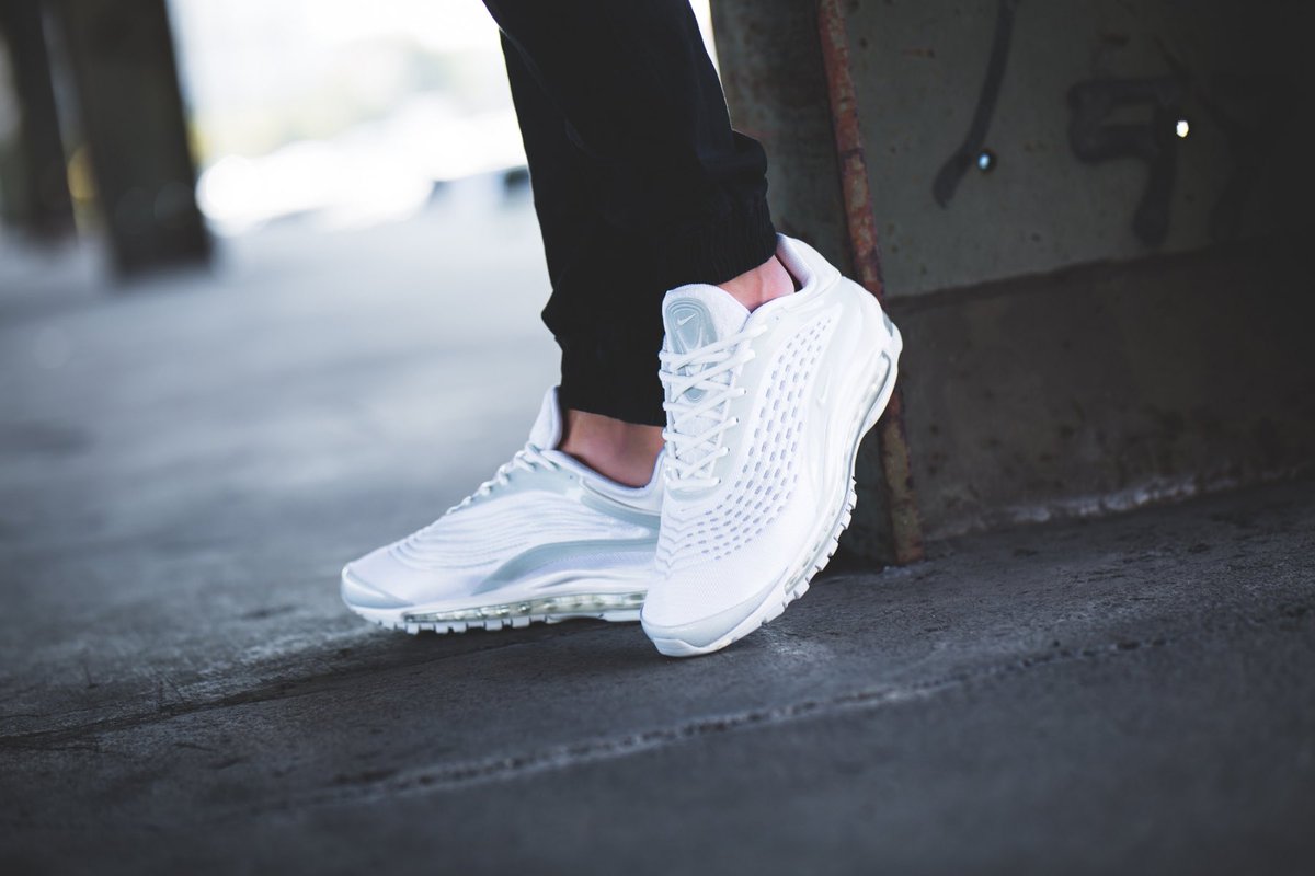 air max deluxe pure platinum