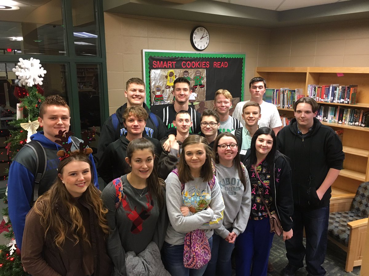 Kristina172513's tweet photo. Congratulations to our #sciencefair2018 winners! #GCMusketeeerWay https://t.co/MI48ntjqD7
