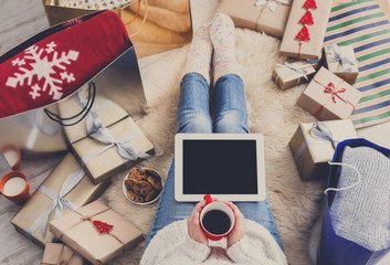 mymoneycoach_ca's tweet photo. Check it out! @timescolonist features a helpful list from CCS on how to manage holiday #shopping to reduce #debt in the #NewYear https://t.co/jE3mEdbvzt
.
#WednesdayWisdom #PersonalFinance #Finance #Money #Savings #DebtFree #Credit #Goals #Holidays #HolidaySeason #Christmas https://t.co/7h3KfKYaaB