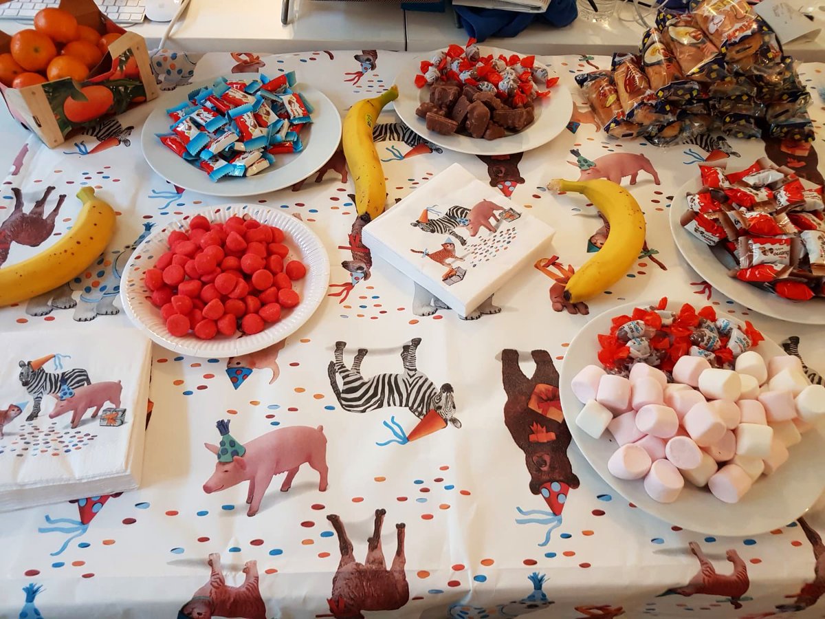 NextonGroup's tweet photo. 😊 Super après-midi avec tous les bout’chous de la #teamnexton ! Pestacle, bonbons 🍭 à gogo, chooooocolat 😍 et plein de cadeaux ( oui oui et le Père-Noël 🎅🏻) https://t.co/oeYZbcrdDH