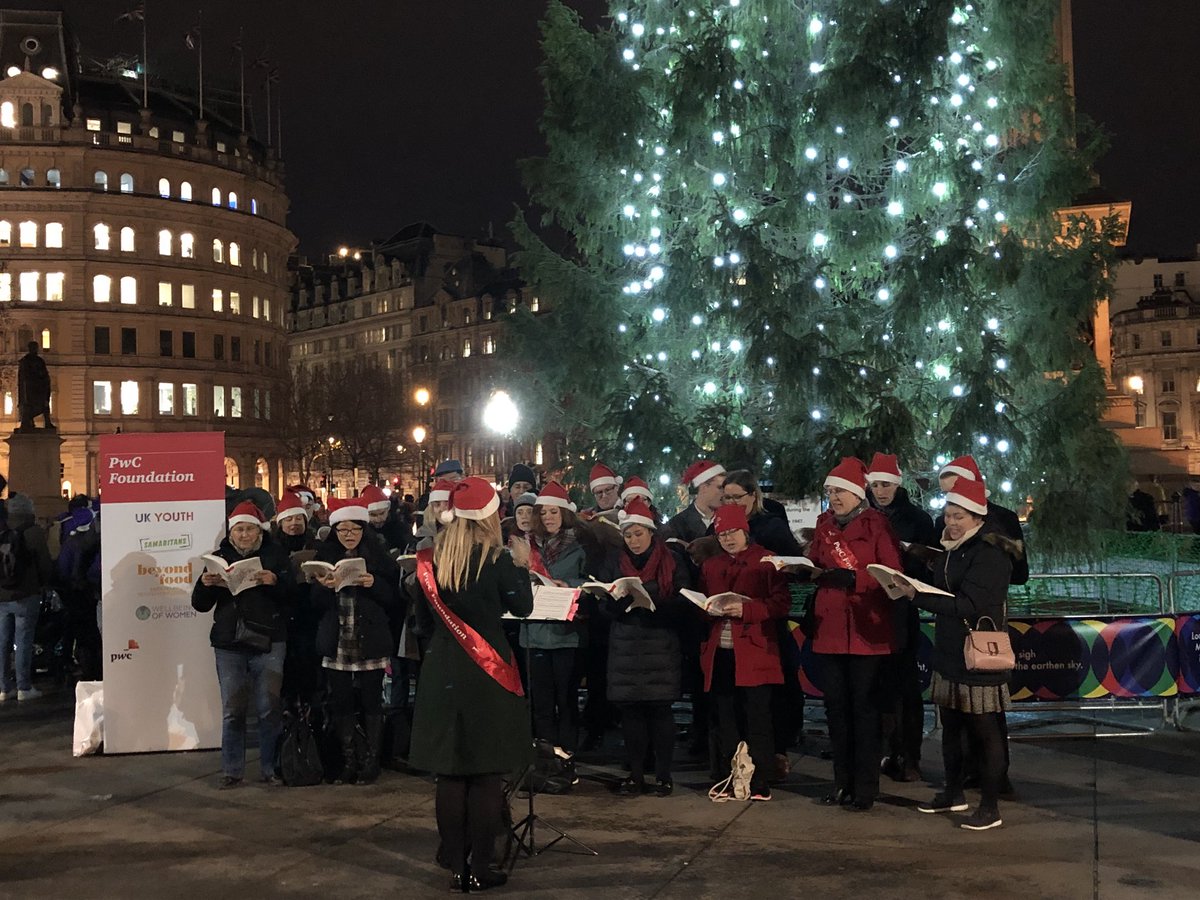 Our amazing choir our getting London into the Christmas Spirit in Trafalgar Square and fundraising for our charity partners @UKYouth @samaritans @WellbeingofWmen @BeyondBrigade come join us for a sing-a-long! 🎄