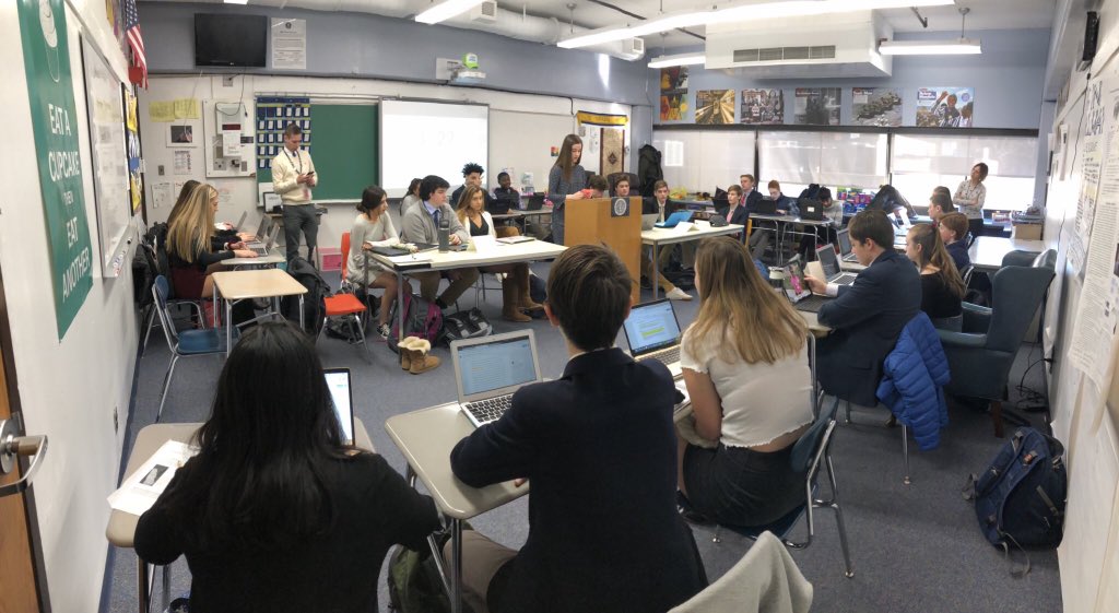#SCOTUS simulation run by 10th graders in the case of Frederick v Morse. Students used inquiry, precedent &amp; collaboration in order to present their case &amp; challenge peers. <a href="/RealDunajk/">Kenneth Dunaj</a> @DrKevinJSmith95 <a href="/wilton_warriors/">Wilton High School</a> #SupremeCourt #judicialbranch #inquiry #wiltonwayct