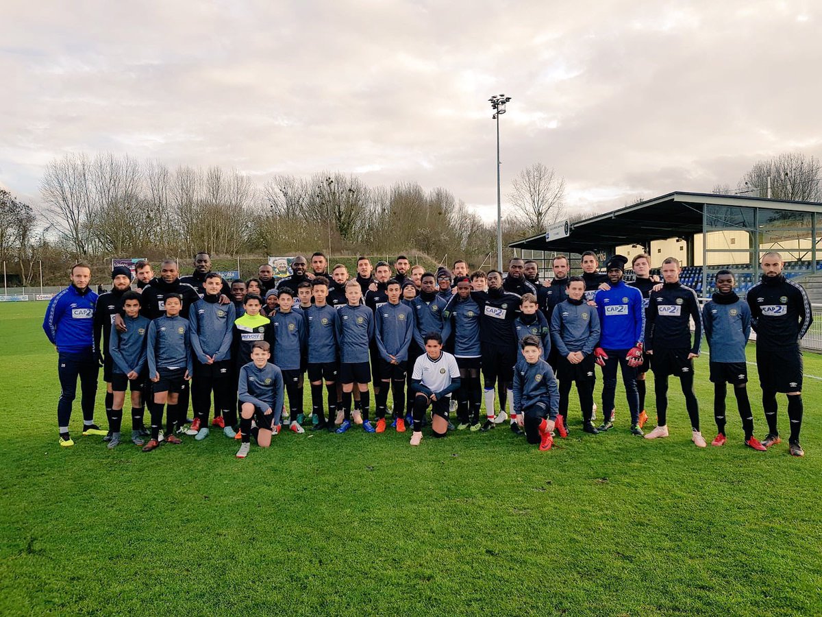 Picture of the day! ⚽️🔵⚫️ U14 <a href="/FCCOISE/">FC Chambly Oise ⚽️</a> #TeamChamblyFCO
