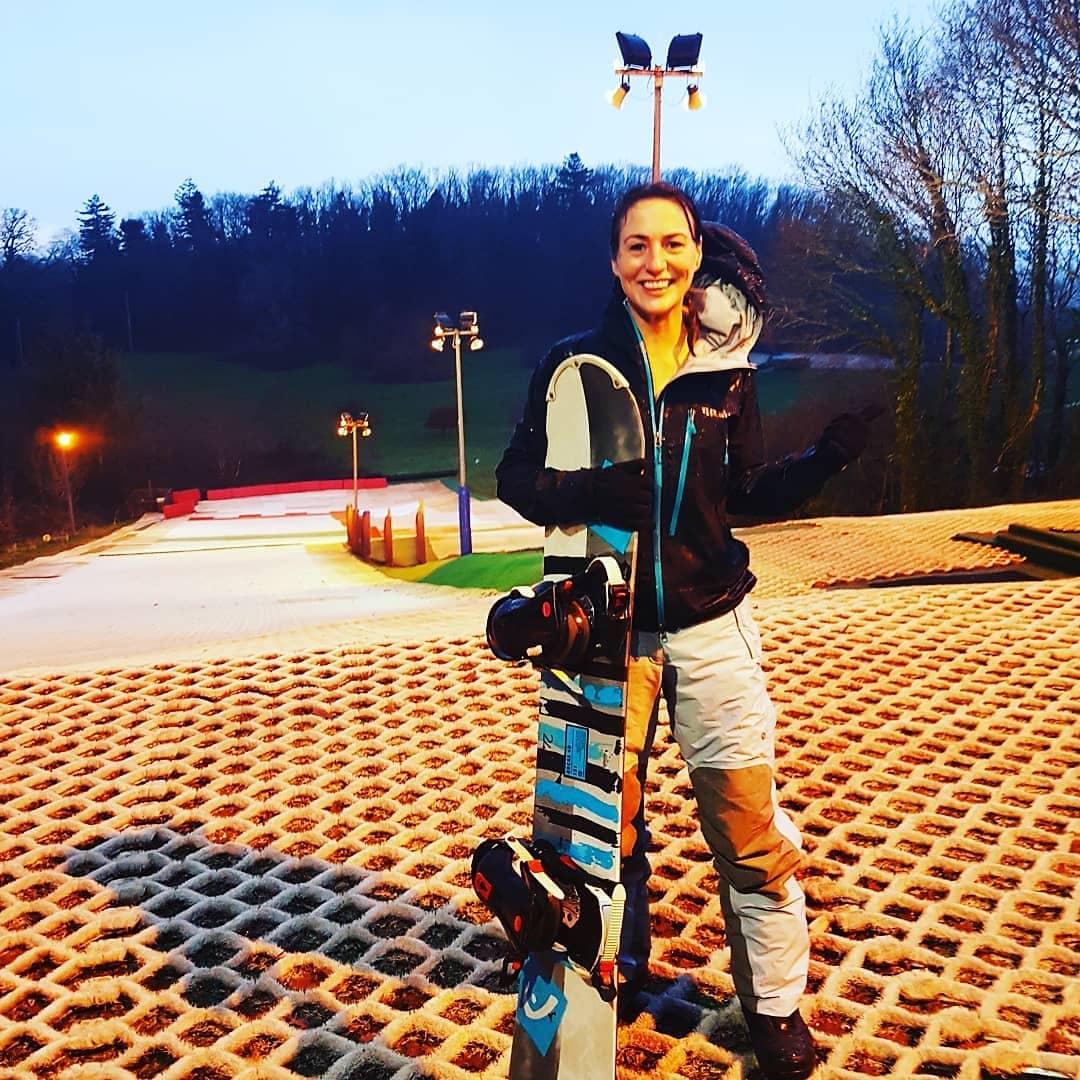 adventure_med's tweet photo. πBrill afternoon on theπ #dryslope in @visitdevon @visitsouthdevon sporting my @rab_equipment #gortex and @mountainequipment #boarding #snowboarding #snow in the #rain #didntfallover #lift #boardy #cool #bringonthesnow roll on #2019 #Adventures https://t.co/e84Tw18WQP