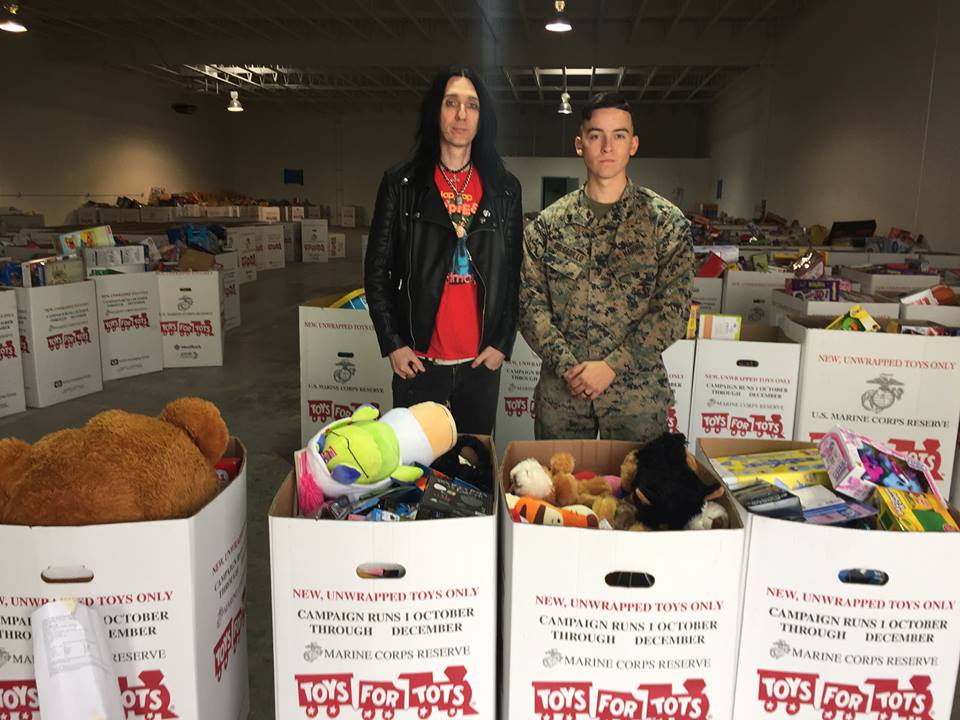 SinCitySinners's tweet photo. @SinCitySinners #AllStars Jason Green dropping off all the donated toys from last Sunday's Toy Drive at @HardRockHotelLV 
Thank You to all those who gave. https://t.co/Vghu0NVRVv