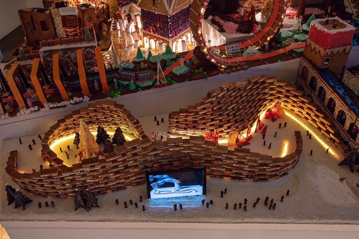 Architects and Designers Bake the Gingerbread City of the Future bit.ly/2CnCyXL https://t.co/OcGFRJR4JE