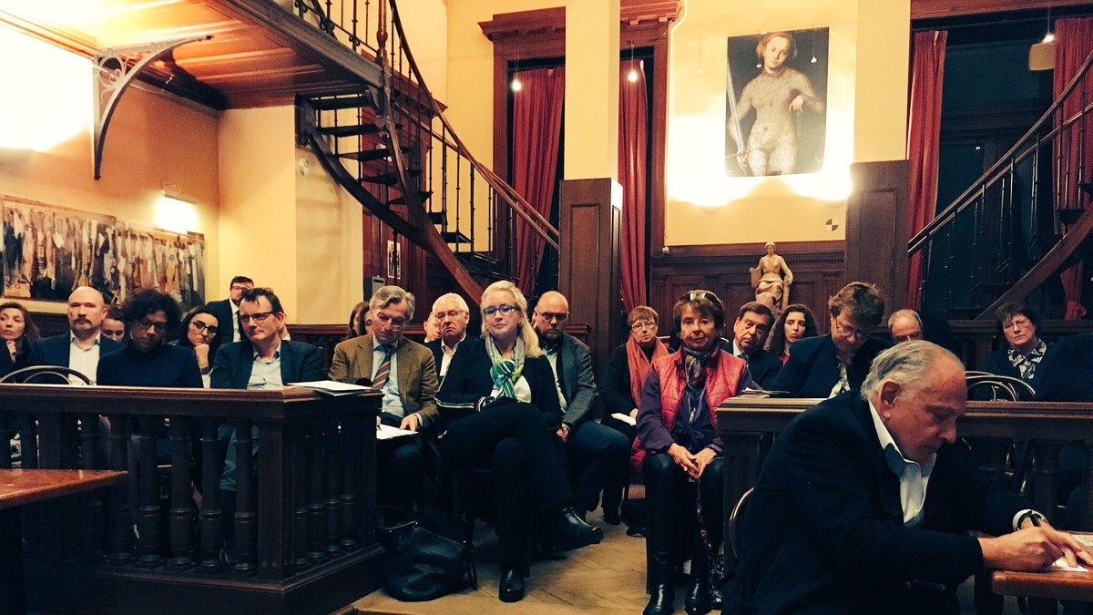patrhenry's tweet photo. Maîtriser et mutualiser les nouvelles technologies pour défendre l’accès à la justice et au droit pour tous, en veillant à la neutralité de ces outils @oBarreaux @kamihaeri @RaynaudAvocat @SECIB_FR https://t.co/LcYQ8M8Cnf