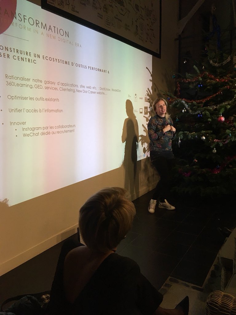 Témoignage de la directrice de la transformation du Digital de LVMH : Avoir un écosystème #usercentric et Augmenter nos métiers grâce au digital !
Automatisation des tâches, pas des jobs ! Créer le digital Partner ! Faire rêver luxe, non pas pianoter sur 4 CRM et 5 tech #intfem