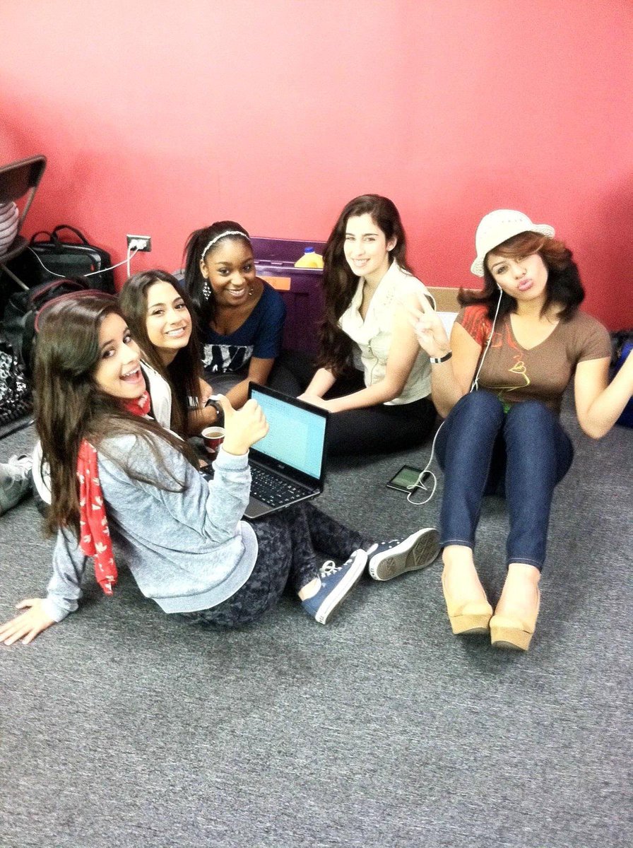 onlytoldcamila_'s tweet photo. #RememberOT5 https://t.co/JL20MbcqkM