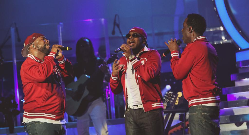 TixOnDemand's tweet photo. Tis the season of giving! Let one of the biggest R&amp;B groups of all time serenade you this holiday with a little East Coast Philly swing at the Mirage. Visit our booth today to save on tickets. https://t.co/GZWB7UfOUF
