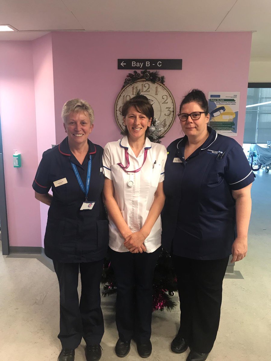 Star of the month award on SSU goes to Marijana Mosley, nominated by her colleagues! She always goes above and beyond and is dedicated to outstanding care! #UEC @siobhan_mck18 <a href="/pam_duro/">pam duro</a> <a href="/RobinBinks/">Robin Binks</a> <a href="/Lizziebeth489/">Lizzie Hannah-Hayes</a> <a href="/19_jonesy_89/">Keeley Ragsdale</a> <a href="/EmmaLouiseBarr1/">Emma Louise Barr</a>