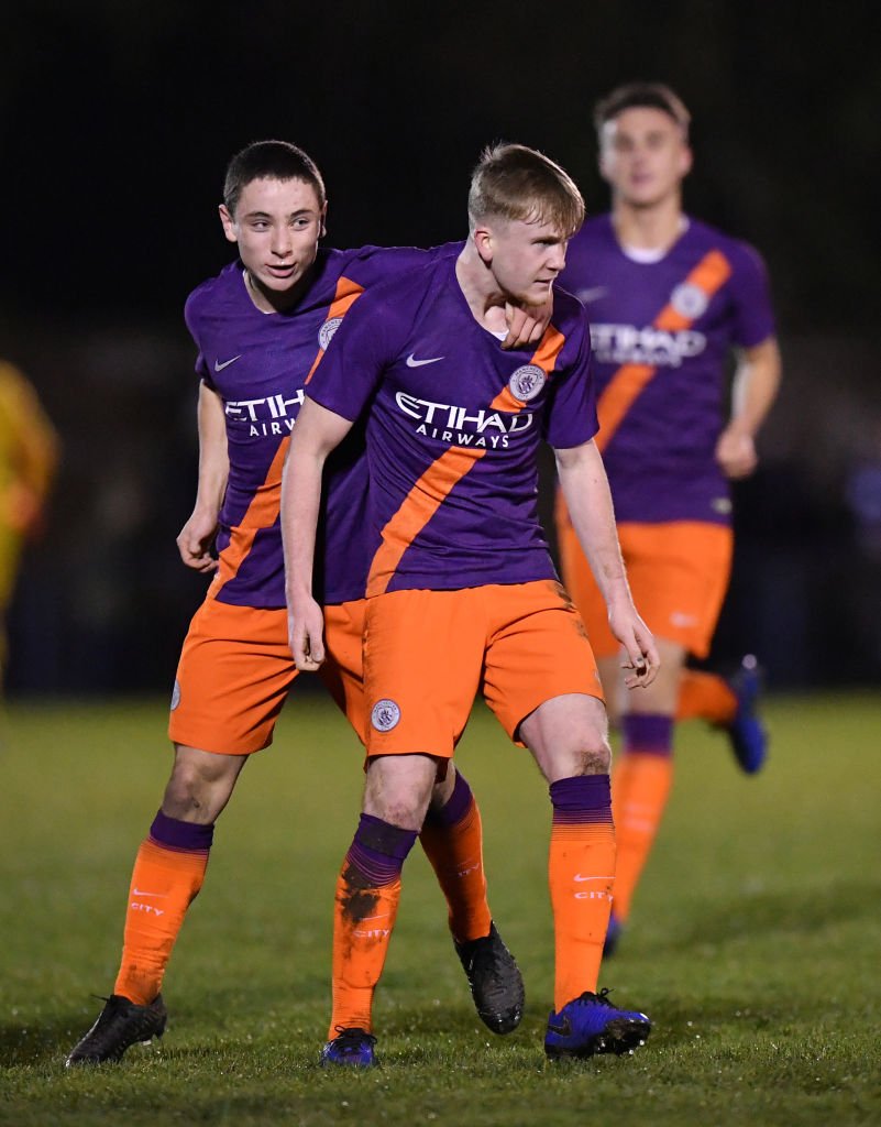 ManCityAcademy's tweet photo. Get in! Tommy Doyle celebrates his superb free-kick.

⚫️ 0-2 💙 #mancity https://t.co/a0MdtKHU8N