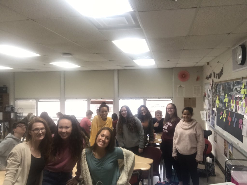 My honors kids taught me how to use a timer. 🤷‍♀️ #lastdayofterm