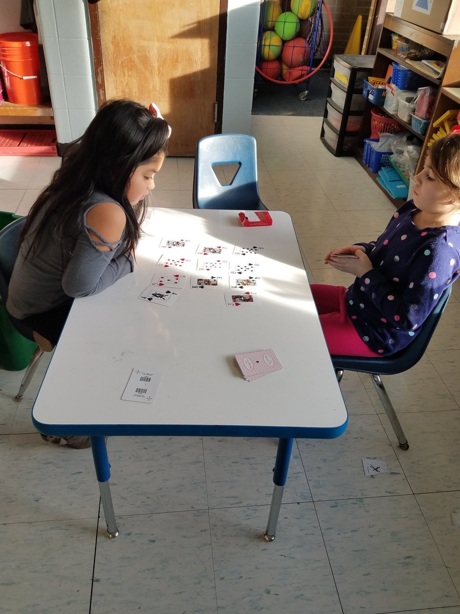 Michell12636648's tweet photo. Card addition math in Ms.seymour's  class... https://t.co/riMCWlynyD