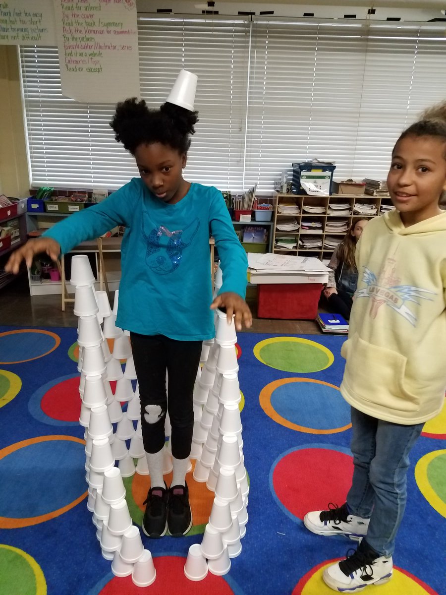 wise_learners5's tweet photo. @Holland_SPS Buil-December Attendance Challenge. I was told this is T the Half-Snowgirl! https://t.co/b0drBvhGvc