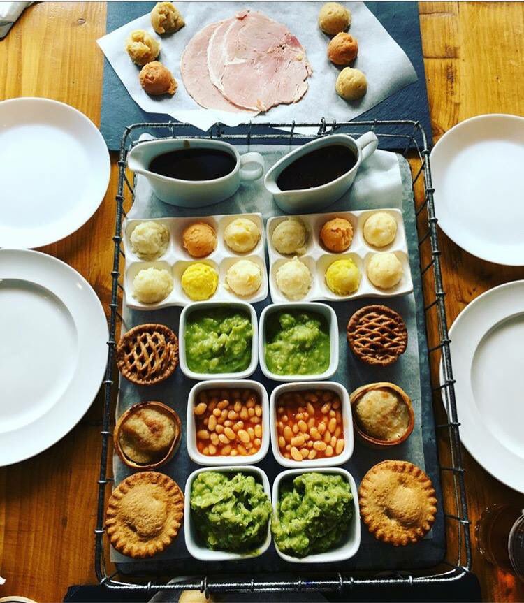 The_pieshop's tweet photo. Today is your last chance to order online vouchers to be guaranteed for Christmas delivery although feel free to call into the shop right up until Saturday for pick up vouchers #giftofpie #piedinna #pietea #thepieandbottleshop #vouchers
https://t.co/lv4rk3iQPM https://t.co/ydxG9NjEFX