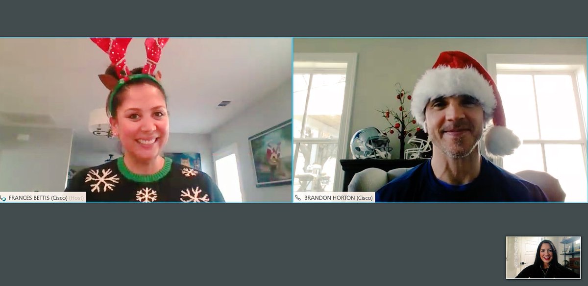 AmberChlysta's tweet photo. Catching up with my FAB team one last time before the holidays!!!⭐️🎄#WeAreCisco #TisTheSeason #AMSFestiveFun #WebExTeams https://t.co/N8pBXGpPFM