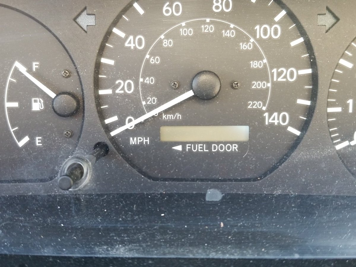 WinifredCaser's tweet photo. @thingsfromclay @EducatedFanBoy It is but it also has a little note under the odometer 😂 https://t.co/wOhWL9LlEF