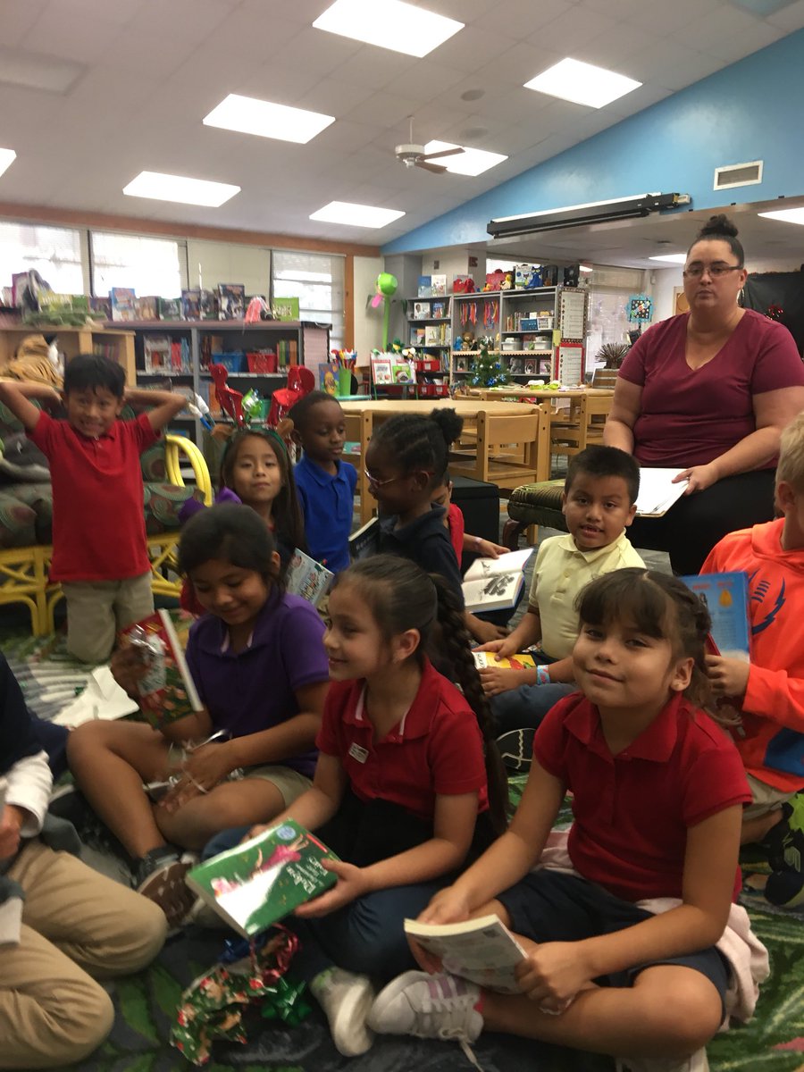 primary_media's tweet photo. Oh what fun it was to celebrate our top Reading Counts K-2 students @GTEtoucans Thank you! Karen @kisforkids &amp; Jessica @BNBuzz #CCPSfamily #CCPSmedia @Champs4Learning https://t.co/uFnBPtiaCg