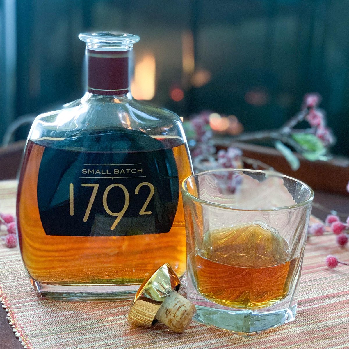 1792Bourbon's tweet photo. .@stylishmanmag reminds us to slow down and remember why we host holiday parties. Click the link in our bio to check out his tips in our Holiday Style Guide. https://t.co/PsvdRTY3ar https://t.co/Rcv3wCwTRr