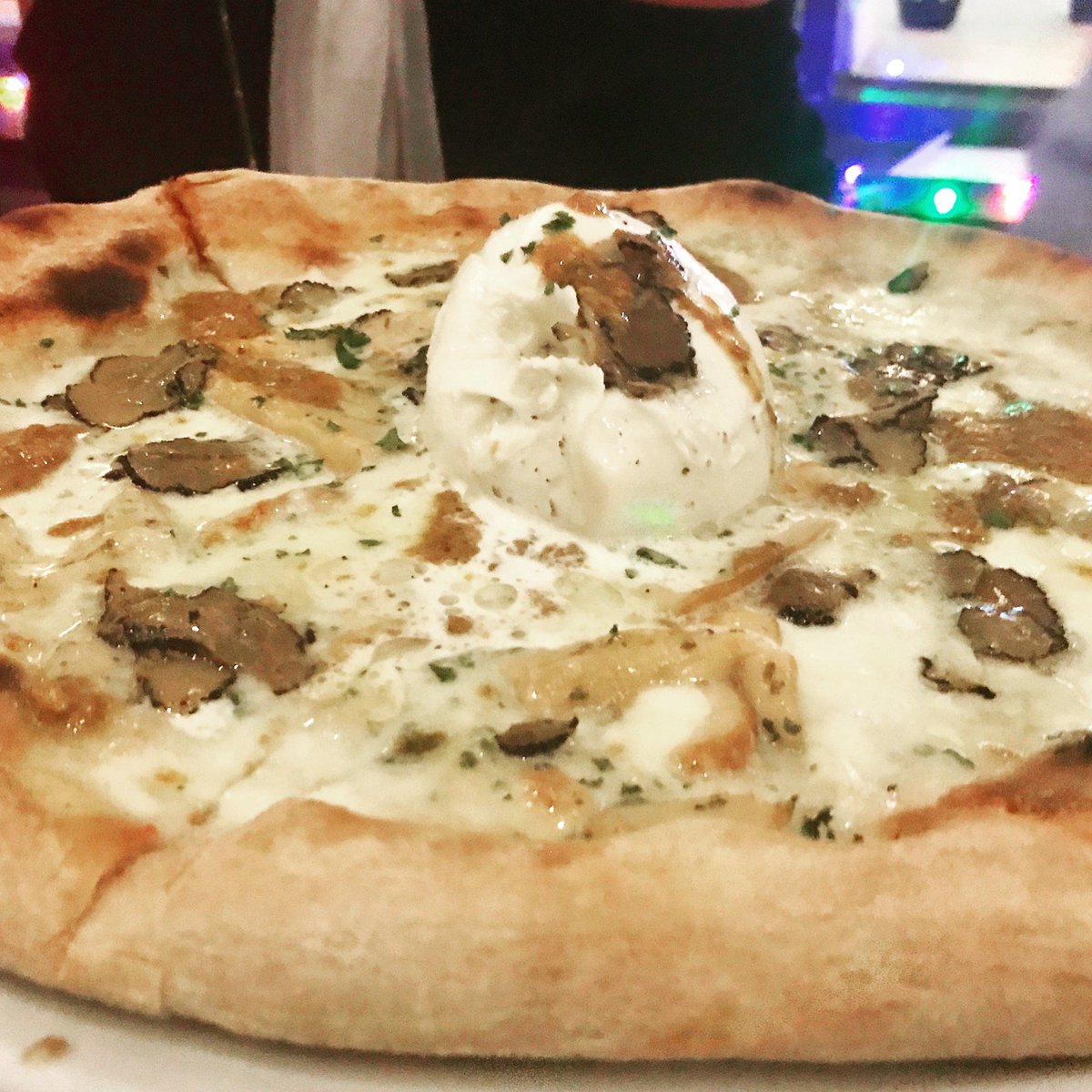 MIAbites1's tweet photo. North Beach offers family-friendly dining and entertainment including newly opened @CapriNewStyle Italian restaurant on 71st St.  Go for the Pizza, Pasta and a Pizza Tossing Demo by the World "acrobat" Champ, Chef Massimiliano. https://t.co/CReSVzUXMe https://t.co/NaUpmaAbns