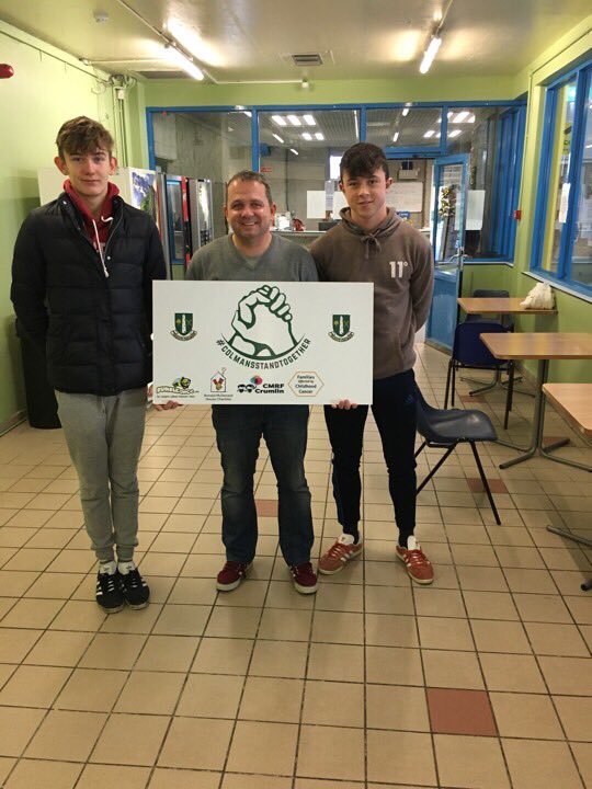 colmanscollege's tweet photo. Davy Fitzgerald, Clare hurling  legend and current Wexford coach and star of Ireland’s Fittest Family. Thank you for your support 💚
#colmansstandtogether https://t.co/wCc2E3rwKq