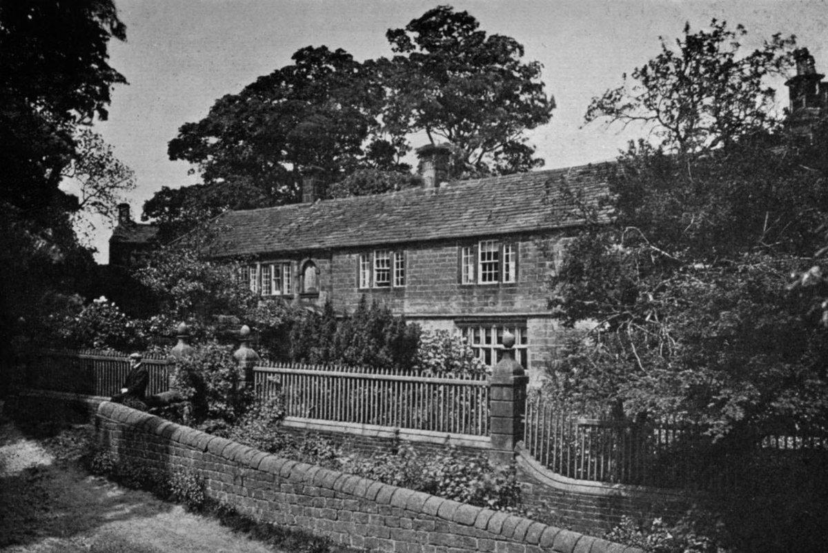 Il y a 170 ans, le 19 décembre 1848, mourait Emily Brontë, auteure de l’un des romans les plus connus de la littérature anglo-saxonne :"Les Hauts de Hurlevent". Voici une lecture par l'immense Jean Topart.
franceculture.fr/emissions/les-…