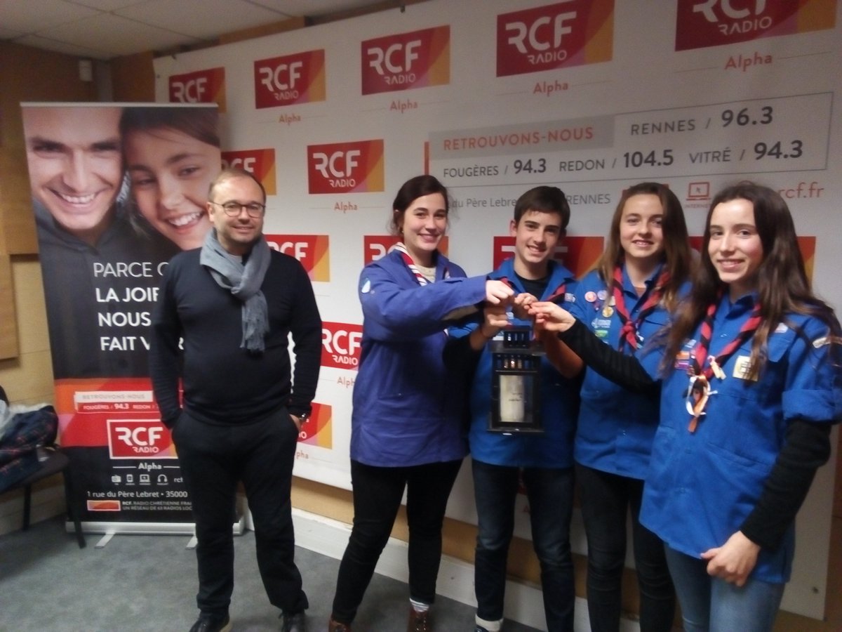 PMonegerRogge's tweet photo. #lPeaceLignt @sgdf @Thautebretagne Lisa Manon Jeremy #AmbassadricesAmbassadeursdePaix sur #RCFalpha #HappyHour https://t.co/xc0ms8DgTB