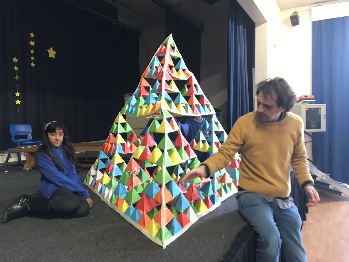 It might be Christmas, but Year 6 are making Sierpinsky Triangles. #aimhigh