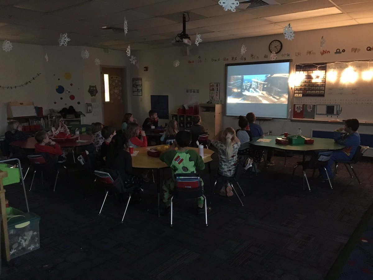 wirebr's tweet image. Hot cocoa and The Polar Express with my favorite littles ❤️🎄 #chanutestars