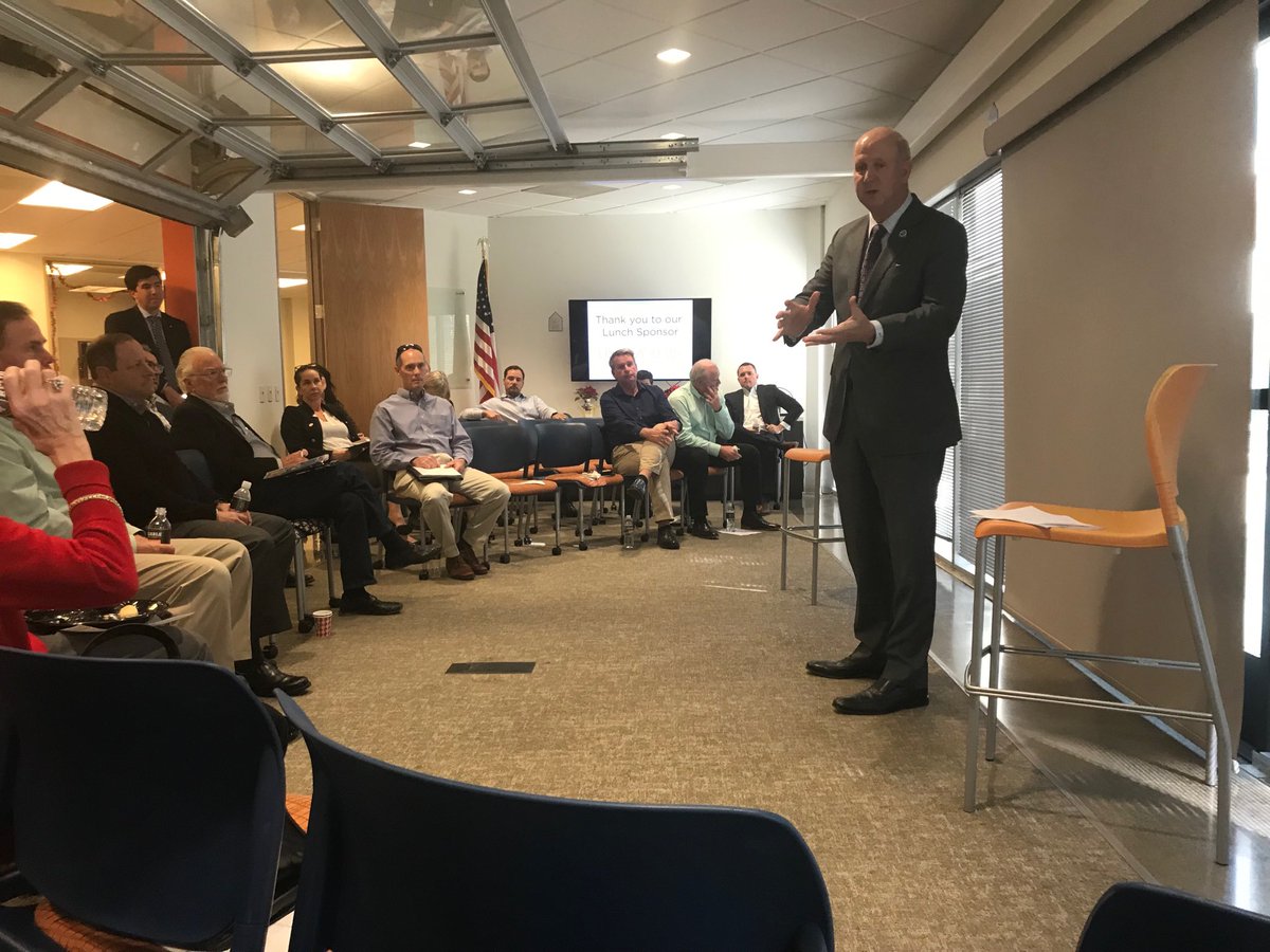 LPALand's tweet image. Getting the scoop @BIAOC on Jerry Brown’s final agenda, the election and what to expect from ⁦@GavinNewsom⁩ &amp;amp; the legislature from ⁦@CaliforniaBIA⁩ CEO Dan Dunmoyer.