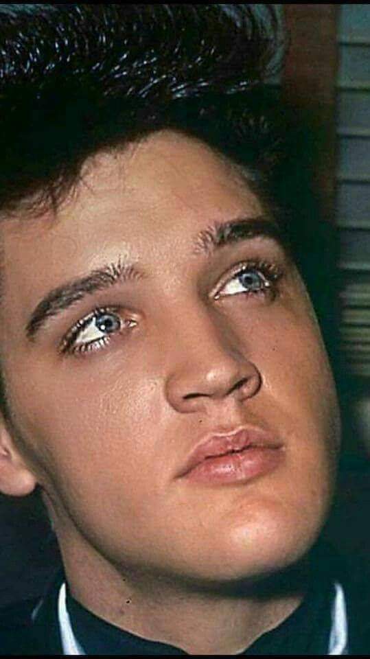 les_tones's tweet photo. #ElvisHistory on way to start filming GI Blues 60 https://t.co/YoCWPvZqU9