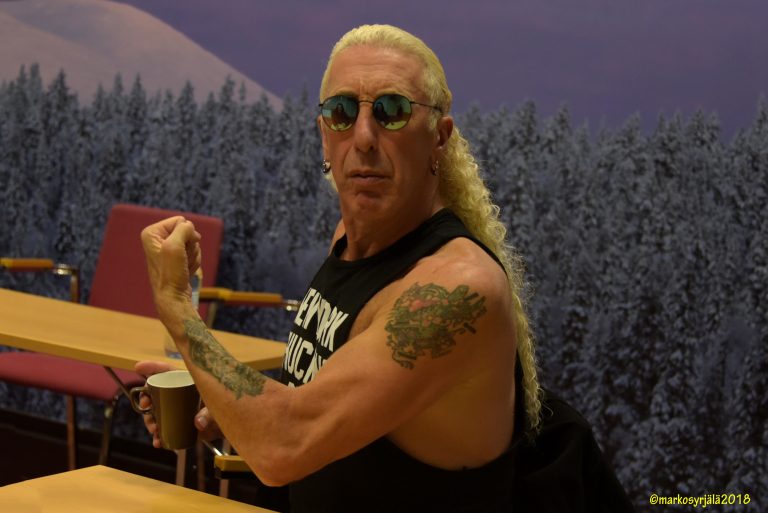 markosyrjala's tweet photo. Have a look at my latest interview with @deesnider where he discusses "For the Love of Metal" and his life after Twisted Sister in @MetalRulesZine. Check it out!

#deesnider #fortheloveofmetal #twistedsister #widowmaker #desperado #metalrulescom 

https://t.co/dMKApCliYZ https://t.co/fultoCGmKu