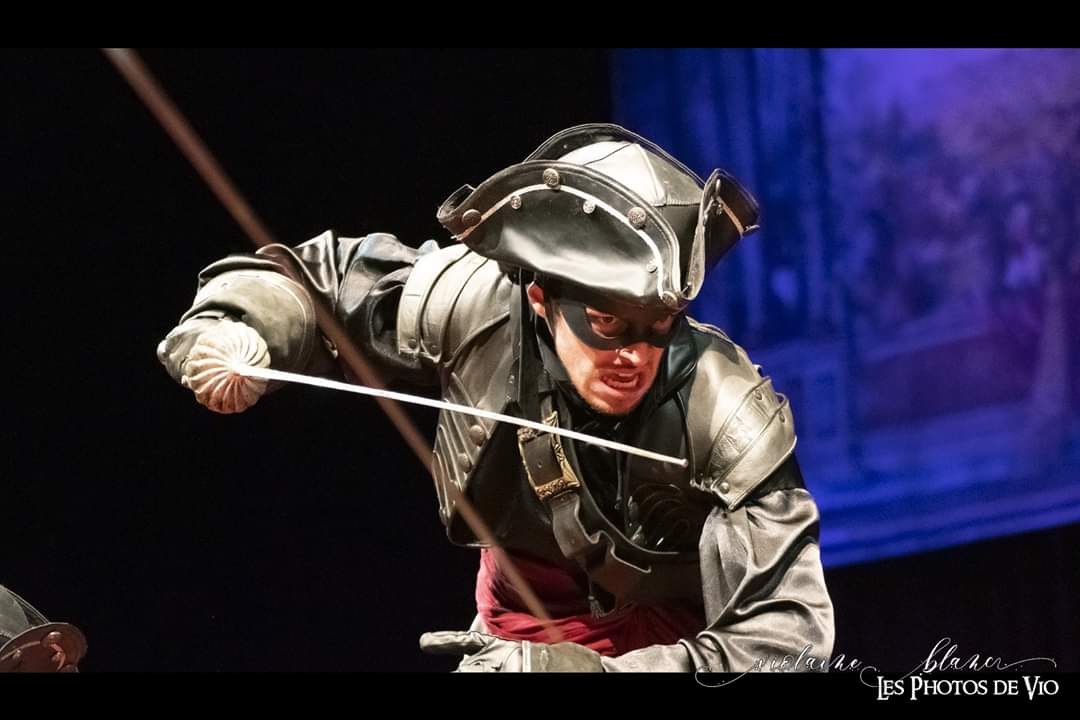 lesphotosdevio's tweet photo. Il ne faut pas s'énerver ! Pas de nouvelle photo du pdf sur Facebook pendant 15 jours ! Vio est en vacances chez ses parents ! Soyez sages !
#puydufou #PDF #MousquetairesDeRichelieu #mousquetaire #musketeers #spadassin #sword #rapière #show #spectacle #Vendée #lesphotosdevio https://t.co/Y1GYh5RR4M