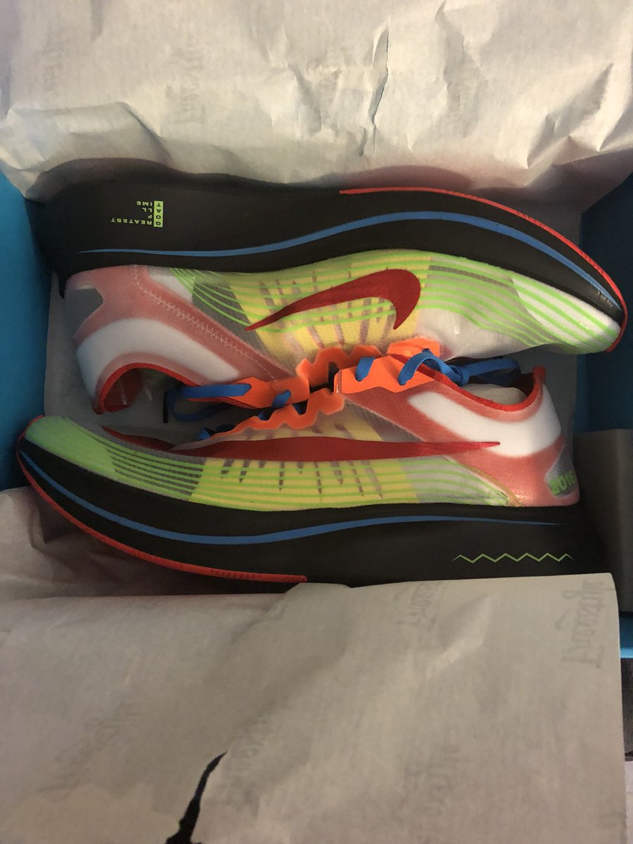 zoom fly doernbecher on feet