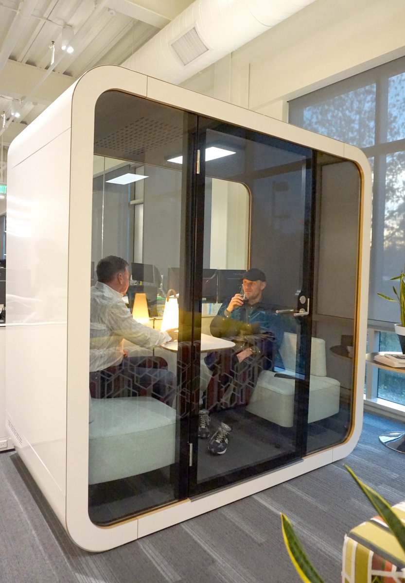 Pivot Interiors tweet media