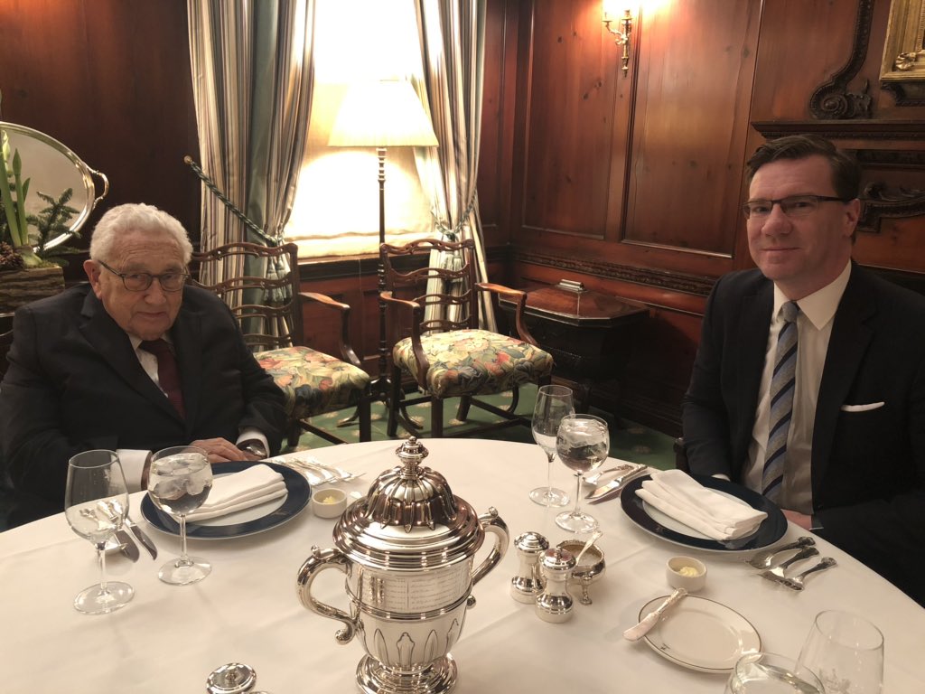 nicolange_'s tweet photo. It has been a privilege and a pleasure to discuss with Dr Kissinger today. We do not need to agree on every item, but the US, Germany and Europe need common concepts to shape the world. https://t.co/WppHb8T014