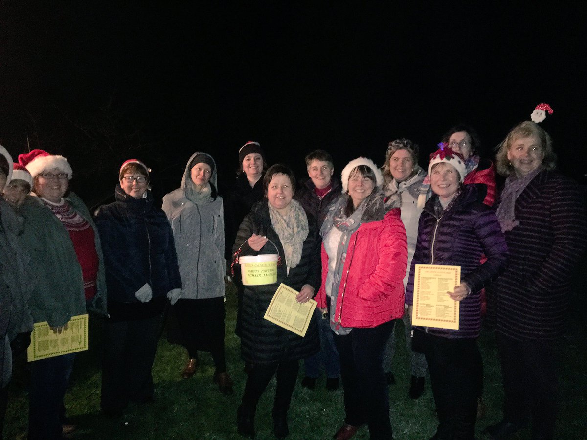 Diolch  Clwb Gwawr Glannau #Teifi <a href="/CGglannauteifi/">Clwb Gwawr Glannau Teifi 🏴󠁧󠁢󠁷󠁬󠁳󠁿</a> am galw heibio i cannu carolau #Nadolig a codi arian at achos dda. 🎄<a href="/YWAWR/">Merched y Wawr</a>