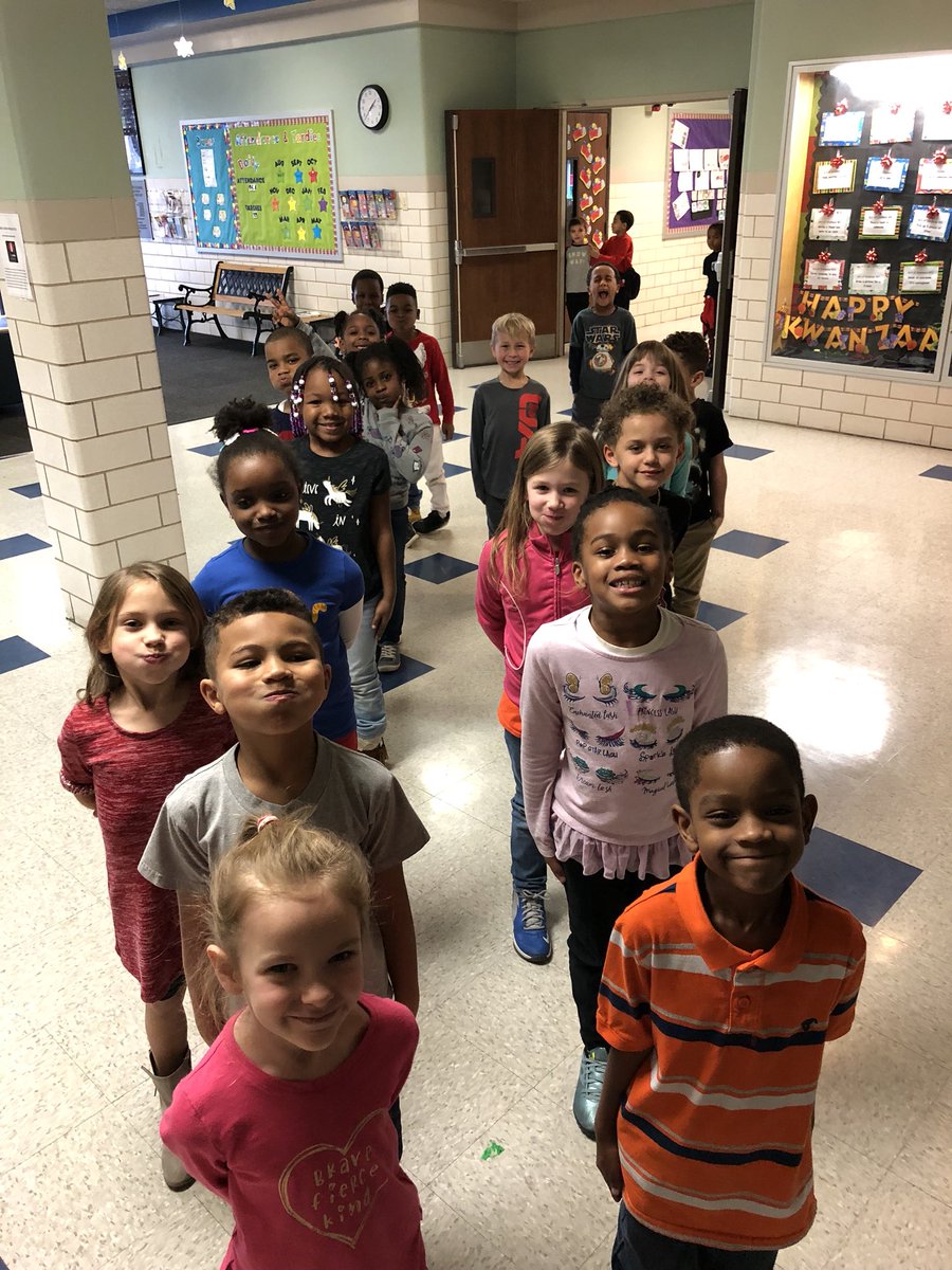 KennethRoumpos's tweet image. A line worthy of three points! Mrs. Clements’ class exceeding the @Marvin_Stars expectations on the way to specials (and we all know how hard that is two hours before break)! #RitenourExcellence