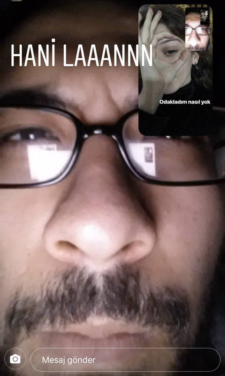 Sadece arkadaştan yana yüzüm gülüyor skkslslsşslsm