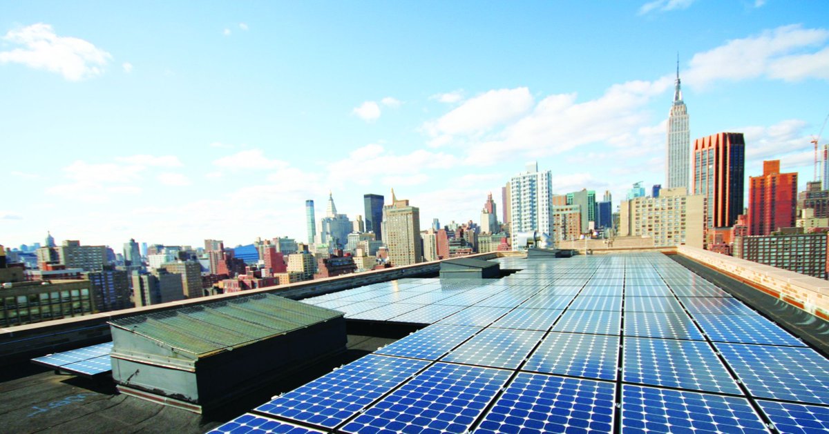 NYSERDA's tweet photo. Largest #CommmunitySolar array in NYC announced today, and it's already fully subscribed. Nearly 200 households and small businesses to benefit from clean, locally produced energy
https://t.co/ENxUlBY0I0 https://t.co/Y9X3nTTQeu