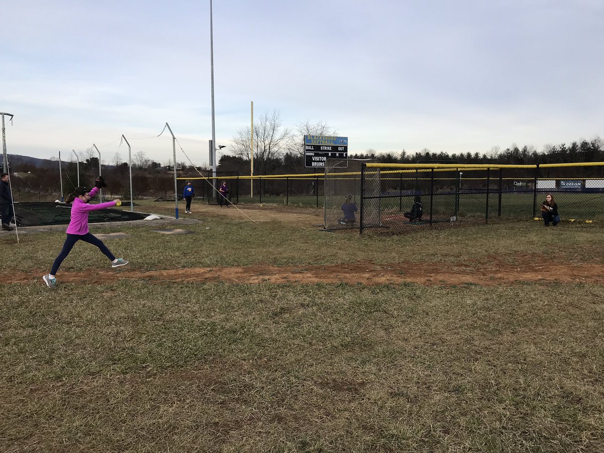 bruingineering's tweet photo. Yes! I think we will go outside to play today! @BruinsBMS #bmssoftball https://t.co/CHvB0zbYRp