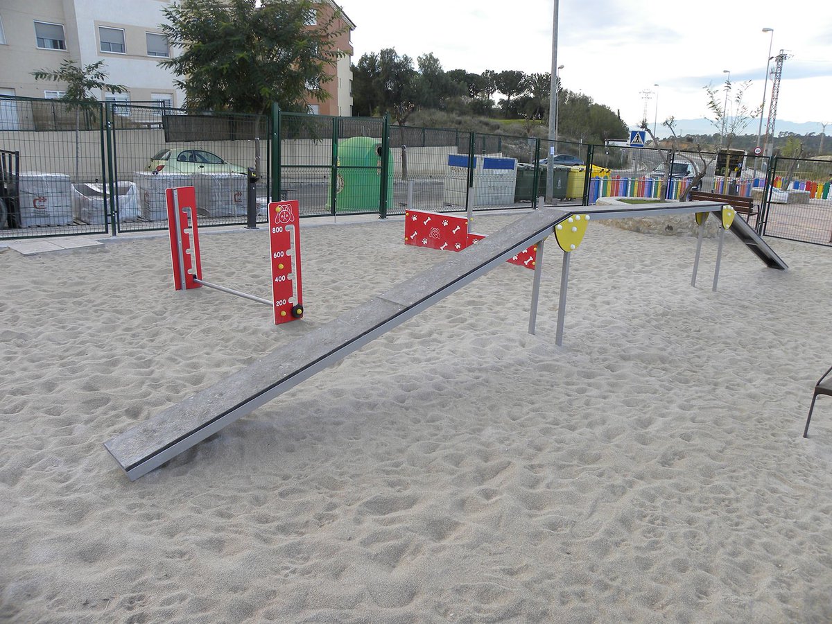 equidesa's tweet photo. Molina de segura (Murcia) estrena tres nuevos parques Equidesa: Parque infantil, agility canino y skate https://t.co/8auTd3Tcaz #Equidesa #parqueinfantil #agilitycanino #entrenamiento #skate #pista #playground #calidad #quality #mobiliariourbano #urbanfurniture #vallas https://t.co/4zKAGUUszZ